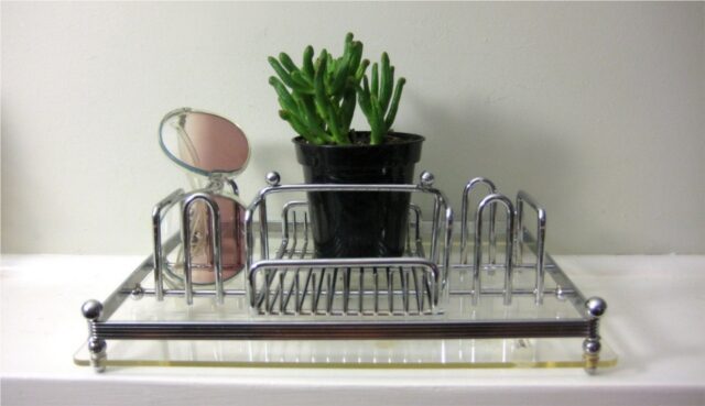 vintage-silverware-caddy-7450971