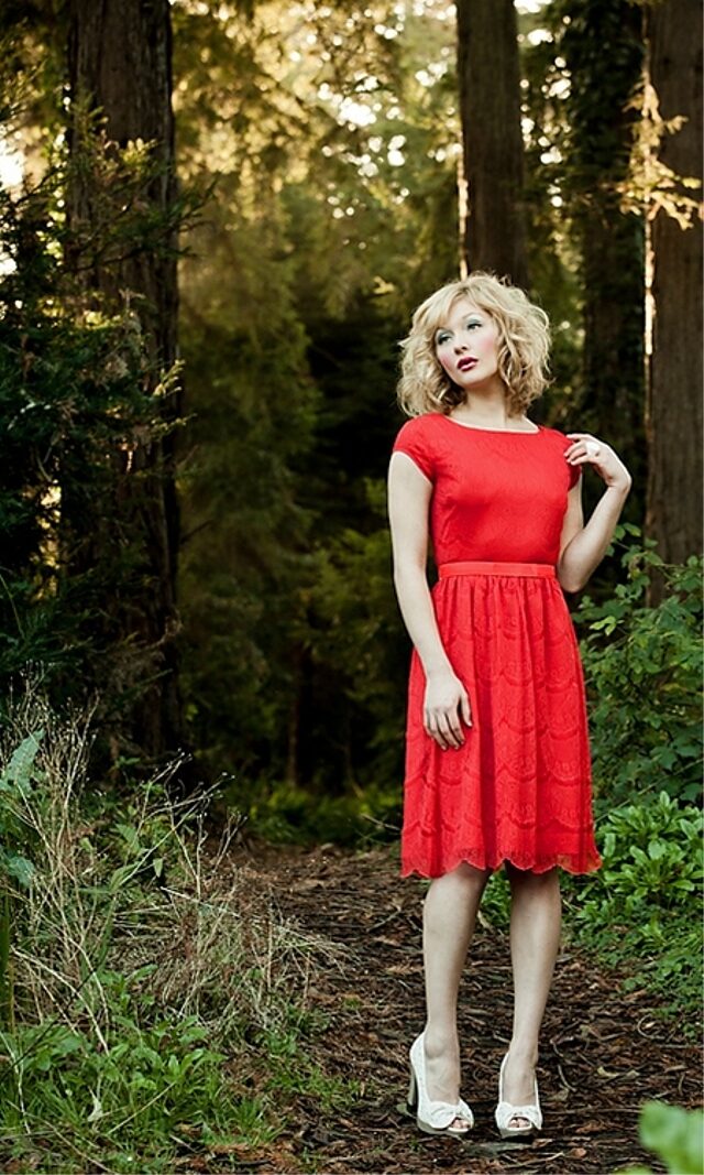 the-red-queen-shabby-apple-dress-3544303